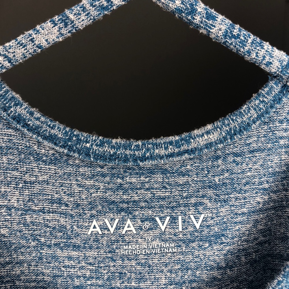 Blue short sleeve top with crisscross back detail - Picture 3 of 3